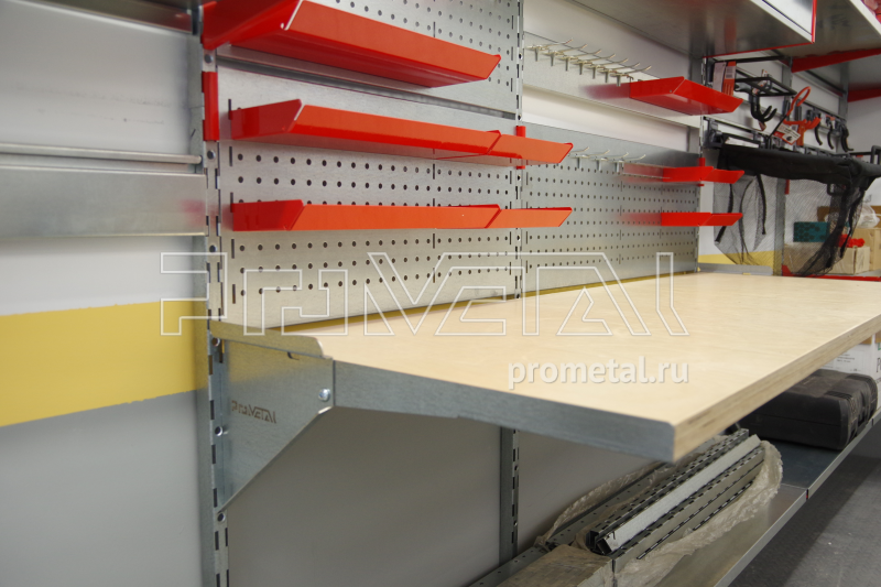 Стол-верстак откидной