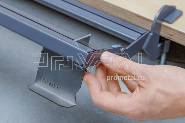 Резак с креплением к столу